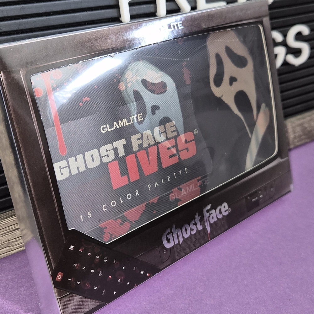 GHOST FACE X GLAMLITE 'GHOST FACE LIVES' EYESHADOW PALETTE